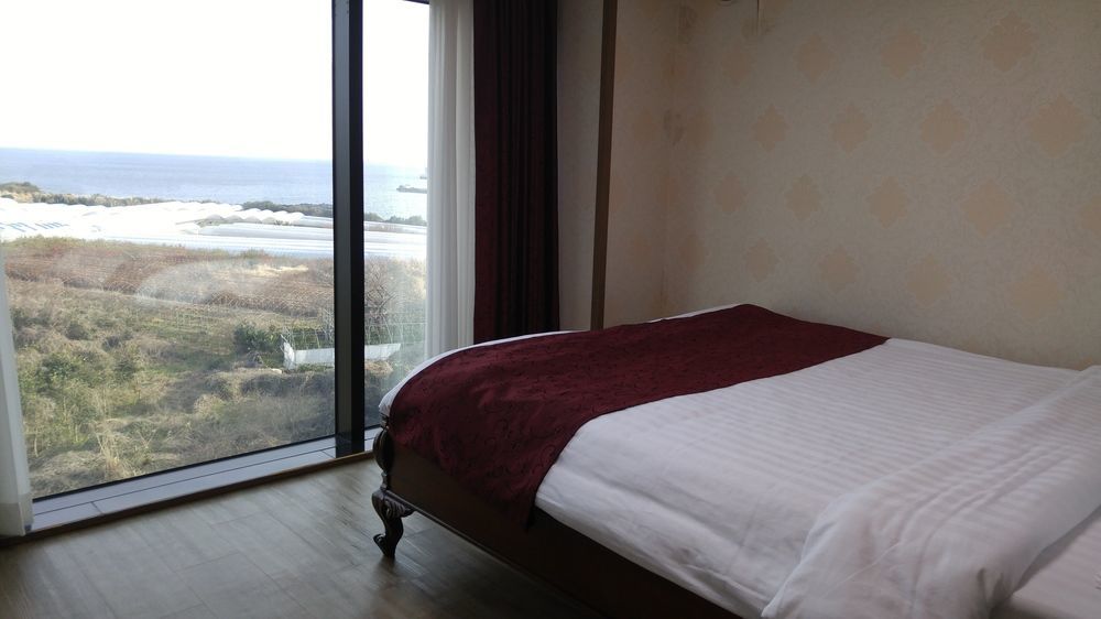 Olleyo Resort Seogwipo Exteriör bild